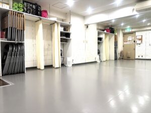 池袋 ダンススタジオ 備品 雰囲気 スタジオ内の様子